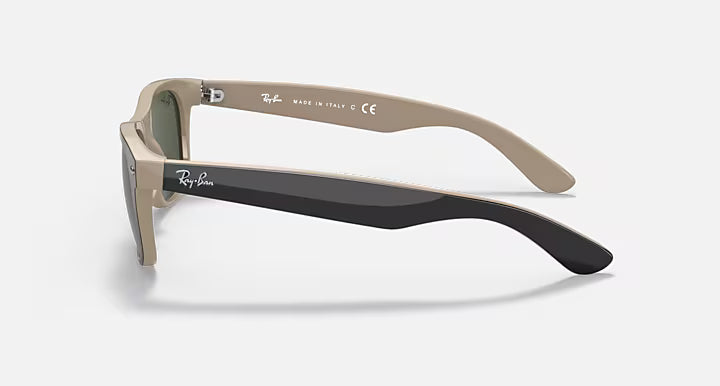 Ray-Ban New Wayfarer - Black on Beige