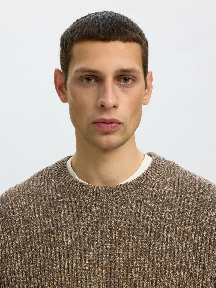Selected Relaxed Knitted Crew Neck Jumper - Turkish Coffee / Monks Robe